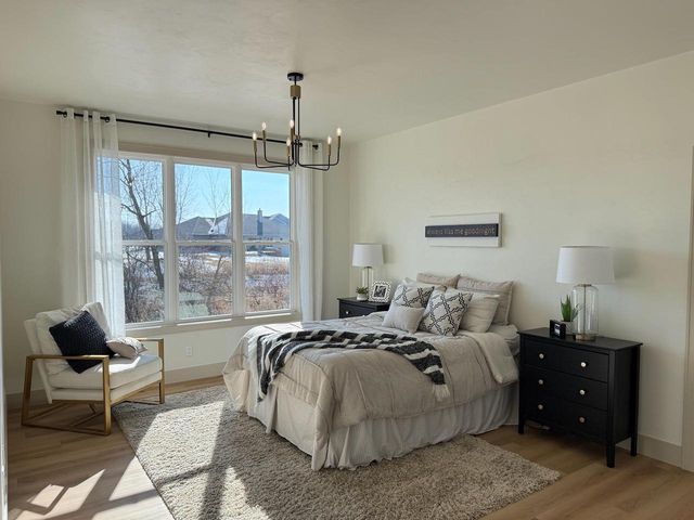 4065 N HEGNER FARM COURT, Grand Chute, WI 54913