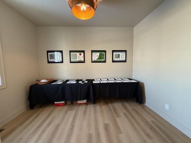 4065 N HEGNER FARM COURT, Grand Chute, WI 54913