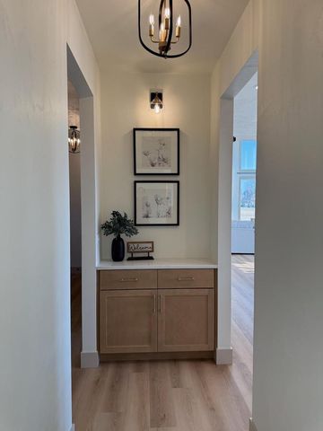 4065 N HEGNER FARM COURT, Grand Chute, WI 54913