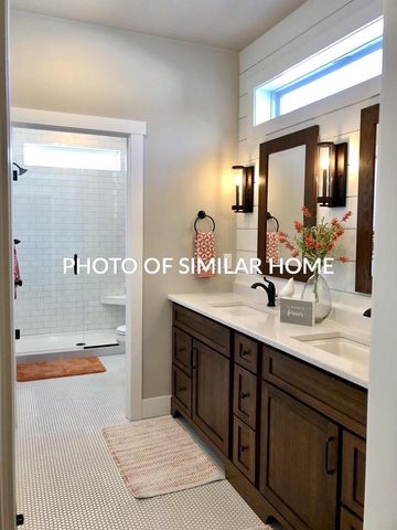 4065 N HEGNER FARM COURT, Grand Chute, WI 54913