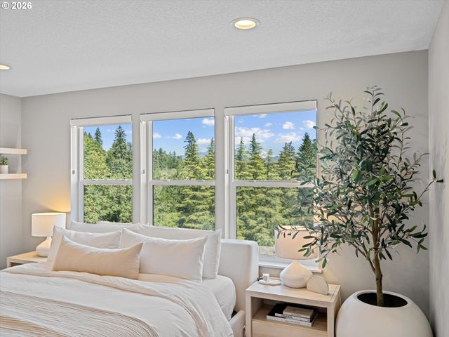 2400 N S St, Washougal, WA 98671