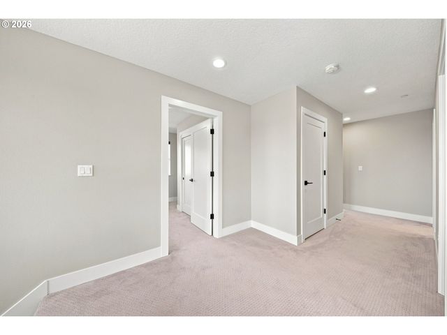 2400 N S St, Washougal, WA 98671
