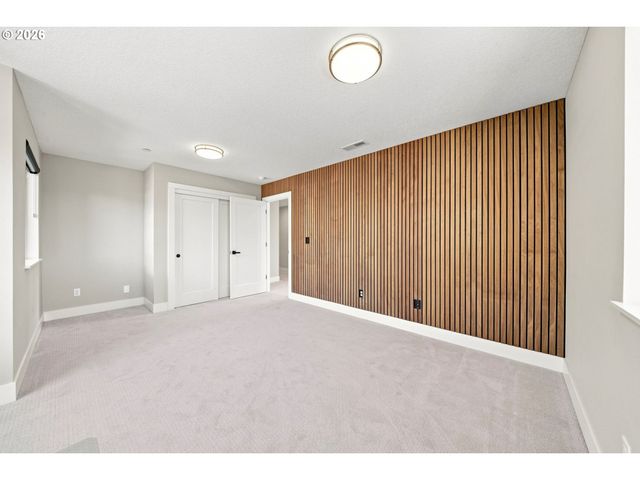 2400 N S St, Washougal, WA 98671