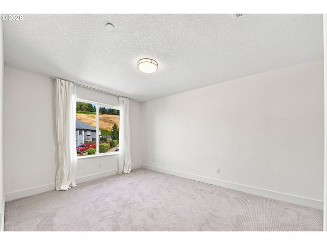 2400 N S St, Washougal, WA 98671