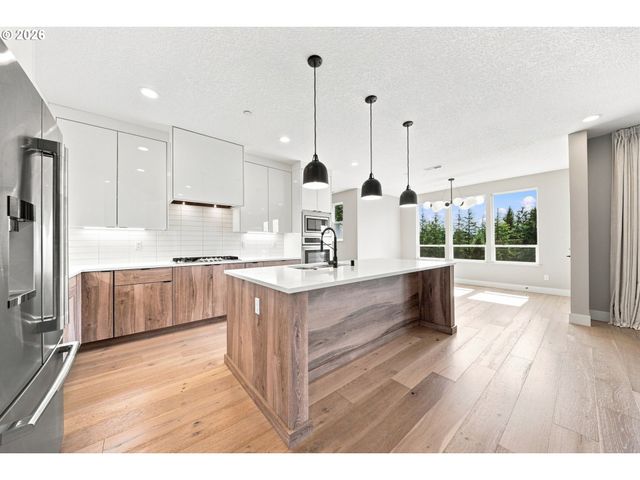 2400 N S St, Washougal, WA 98671