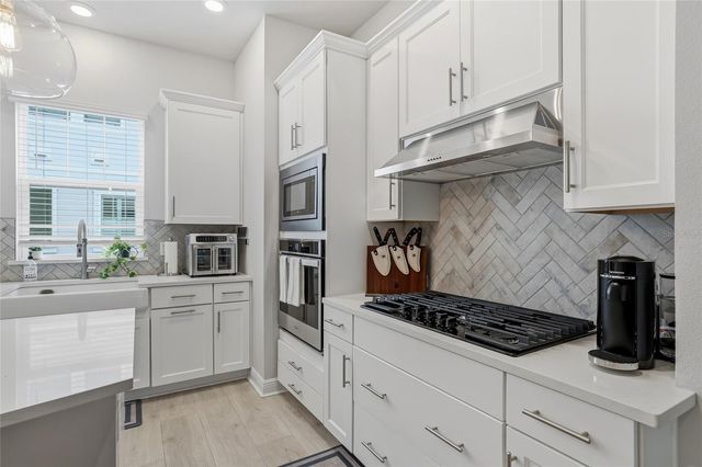 2510 W CLEVELAND STREET 2, Tampa, FL 33609