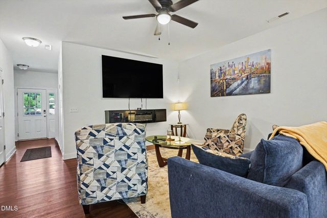 270 E Porthaven Way, Clayton, NC 27527