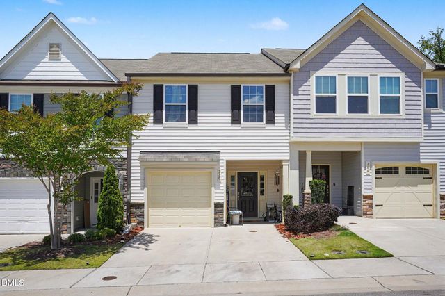 270 E Porthaven Way, Clayton, NC 27527