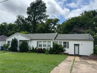 2006 Wolfe Lane, Fort Smith, AR 72901
