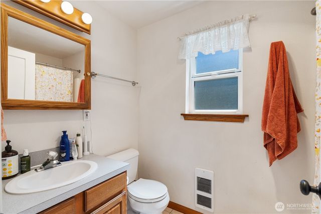 304698 Highway 101, Brinnon, WA 98320