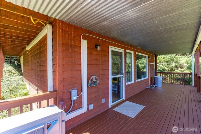 304698 Highway 101, Brinnon, WA 98320