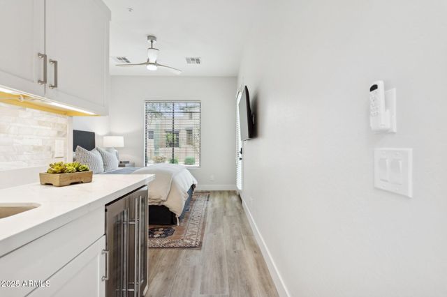 9270 E THOMPSON PEAK Parkway 364, Scottsdale, AZ 85255