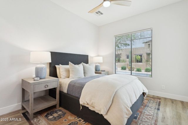 9270 E THOMPSON PEAK Parkway 364, Scottsdale, AZ 85255