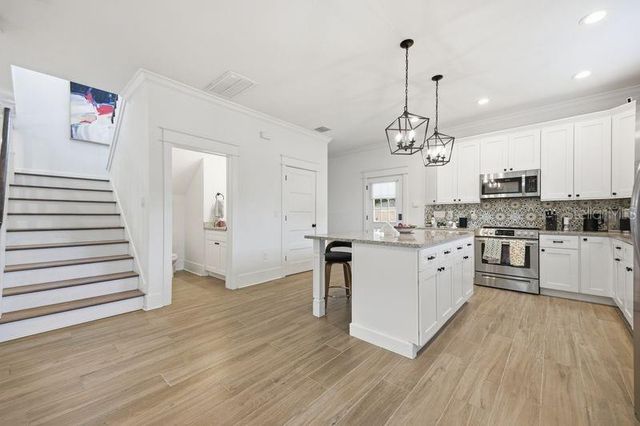 7112 N 9TH STREET, Tampa, FL 33604