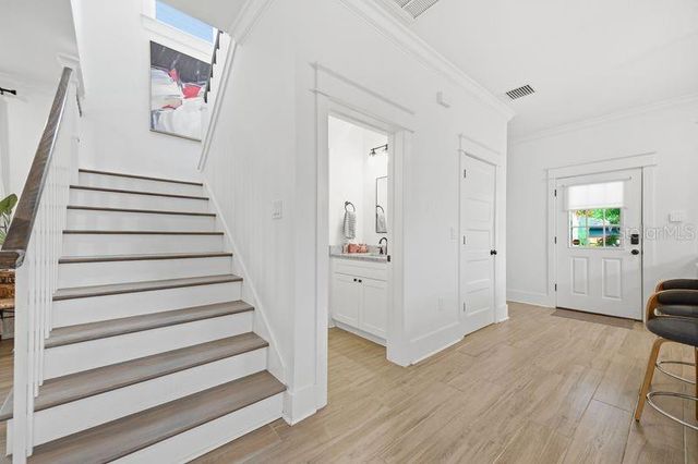 7112 N 9TH STREET, Tampa, FL 33604