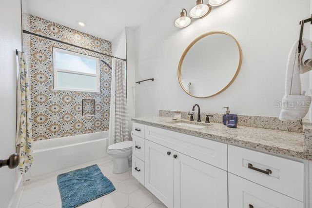 7112 N 9TH STREET, Tampa, FL 33604