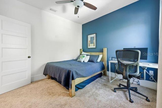 7112 N 9TH STREET, Tampa, FL 33604