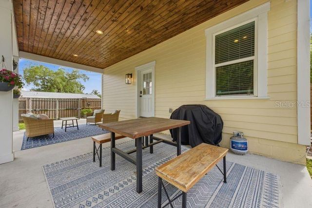 7112 N 9TH STREET, Tampa, FL 33604