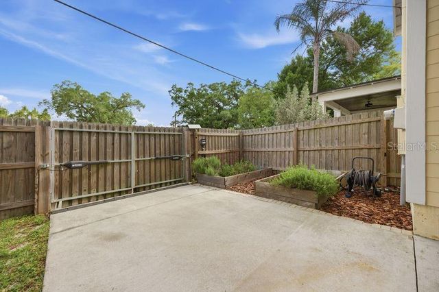 7112 N 9TH STREET, Tampa, FL 33604