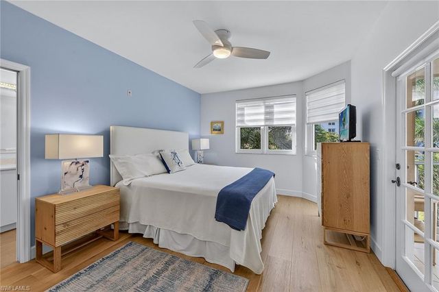 6537 Marissa LOOP # 4, Naples, FL 34108