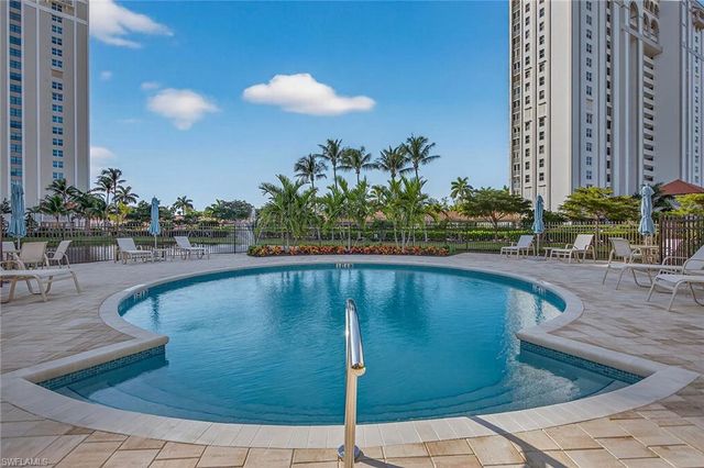 6537 Marissa LOOP # 4, Naples, FL 34108