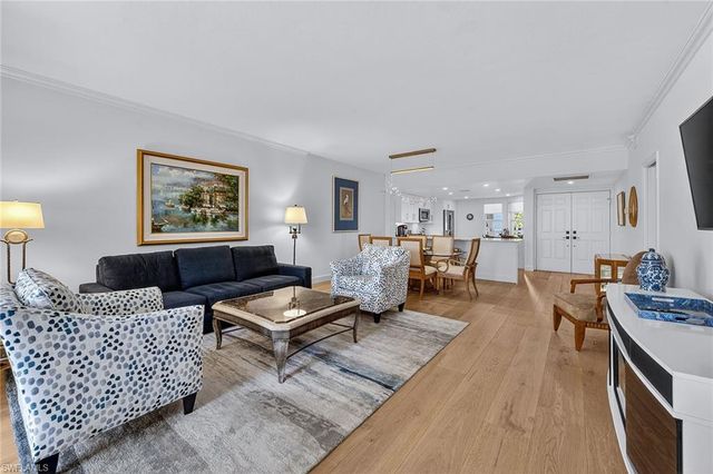 6537 Marissa LOOP # 4, Naples, FL 34108