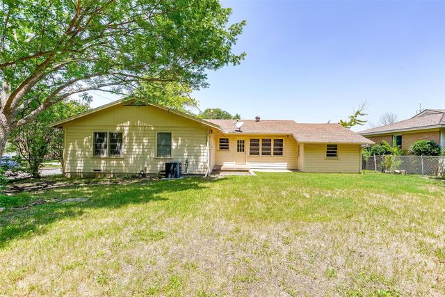 3921 Spurgeon, Fort Worth, TX 76133