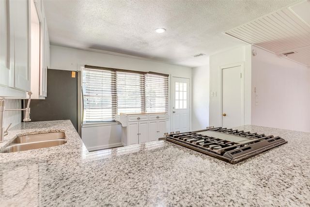 3921 Spurgeon, Fort Worth, TX 76133