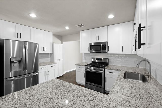 709 E 41st Street, Houston, TX 77022
