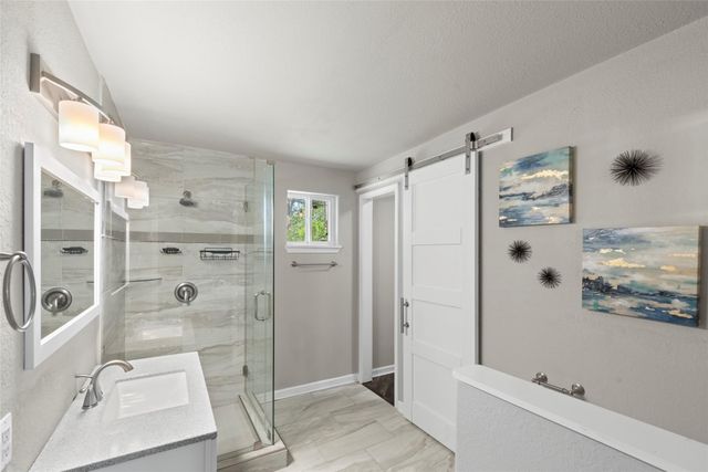 709 E 41st Street, Houston, TX 77022