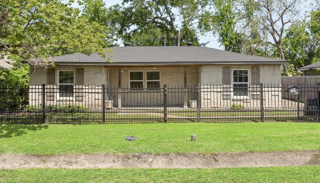 709 E 41st Street, Houston, TX 77022
