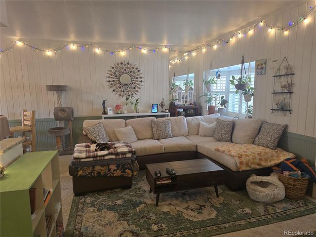 4250 S Olive Street 106, Denver, CO 80237