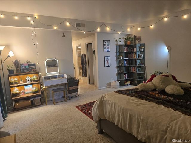 4250 S Olive Street 106, Denver, CO 80237