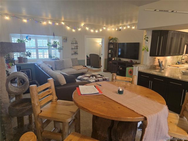 4250 S Olive Street 106, Denver, CO 80237