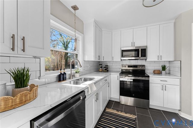 8005 Three Chopt Rd, Henrico, VA 23229