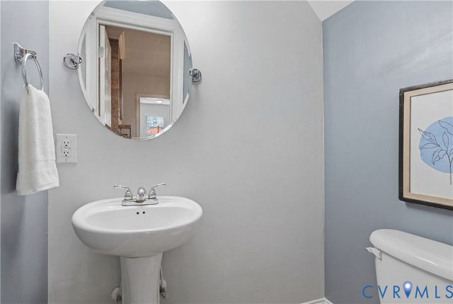 823 N 26th St, Richmond, VA 23223