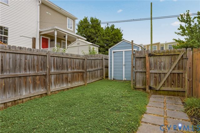 823 N 26th St, Richmond, VA 23223
