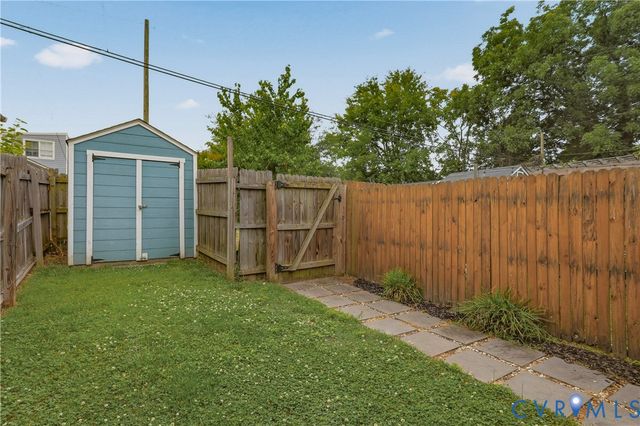 823 N 26th St, Richmond, VA 23223