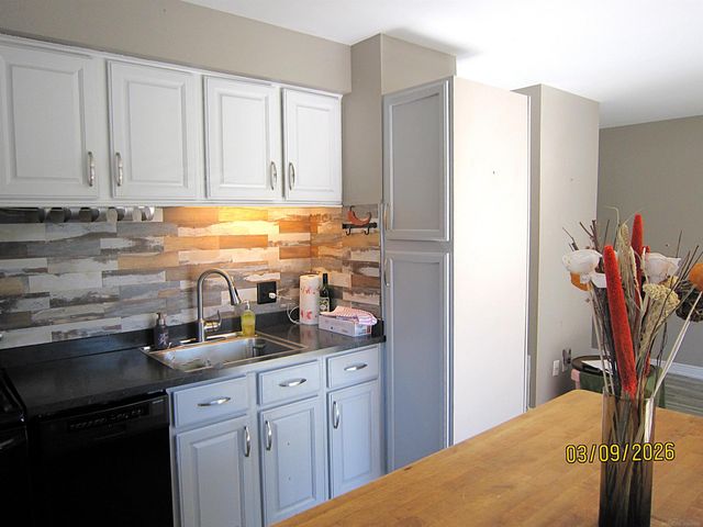 8238 FARNUM Avenue, Warren, MI 48093