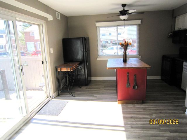 8238 FARNUM Avenue, Warren, MI 48093