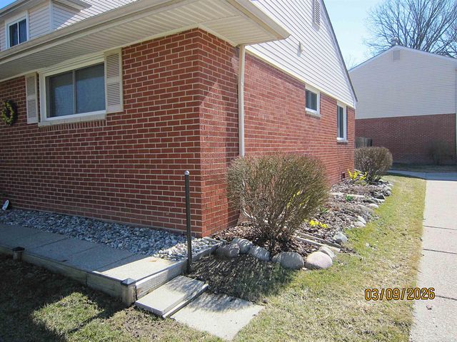 8238 FARNUM Avenue, Warren, MI 48093