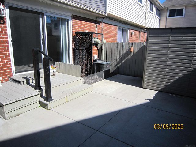 8238 FARNUM Avenue, Warren, MI 48093