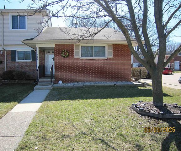 8238 FARNUM Avenue, Warren, MI 48093