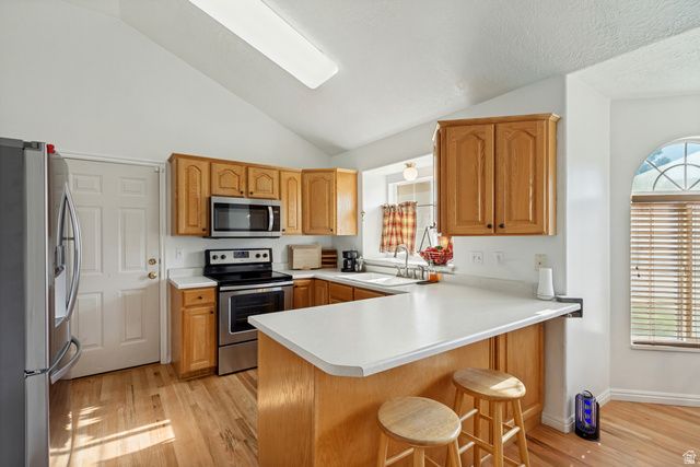 1643 LEWIS AND CLARK DR, Centerville, UT 84014