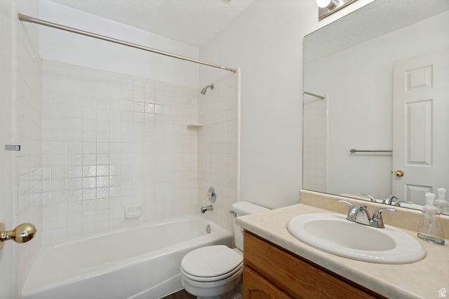 1643 LEWIS AND CLARK DR, Centerville, UT 84014