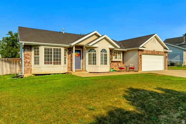 1643 LEWIS AND CLARK DR, Centerville, UT 84014