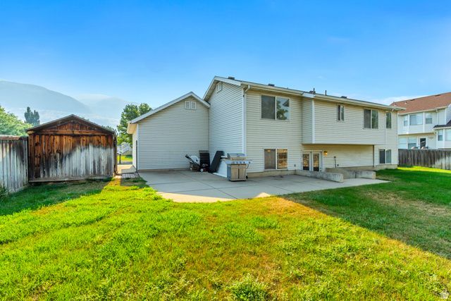 1643 LEWIS AND CLARK DR, Centerville, UT 84014