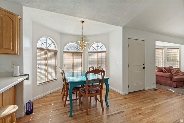 1643 LEWIS AND CLARK DR, Centerville, UT 84014