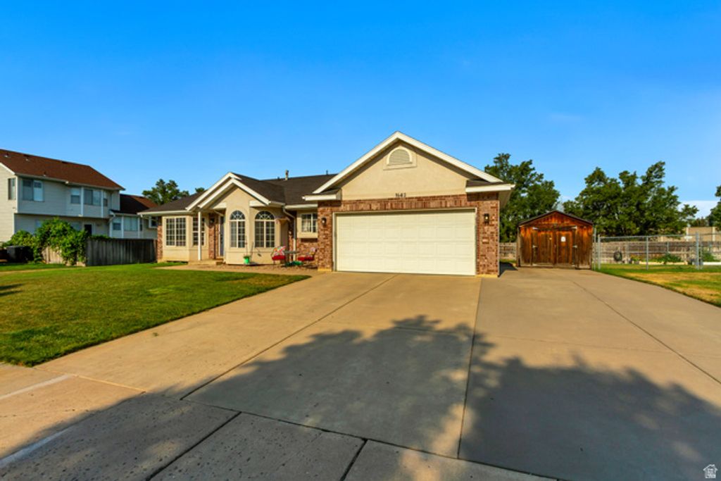 1643 LEWIS AND CLARK DR, Centerville, UT 84014 — photo 4