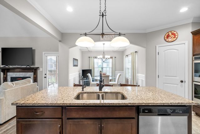 1152 Folly Beach Dr, Clarksville, TN 37042